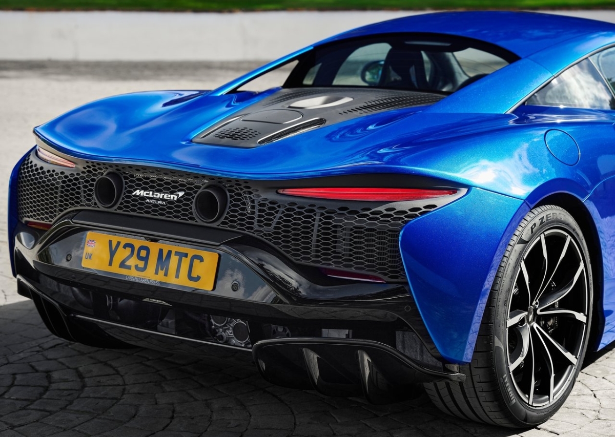 McLaren Artura 6