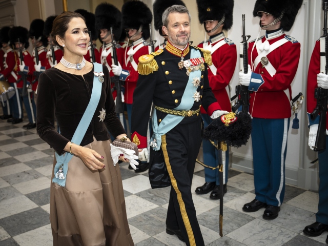 Dánsky korunný princ a budúci kráľ Frederik a jeho manželka, korunná princezná a budúca kráľovná Mary