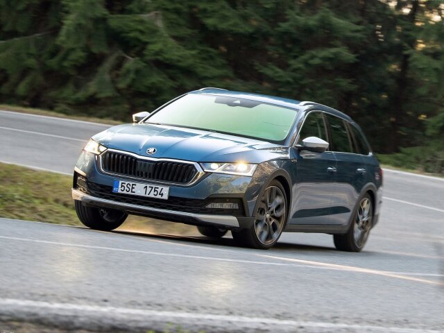 Skoda-Octavia Scout-2021-1600-0d