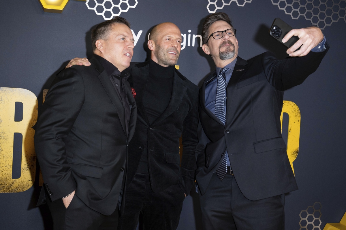 Chris Long, Jason Statham a režisér David Ayer 