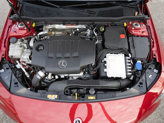 Mercedes-Benz CLA Shooting Brake 220d - test 2024