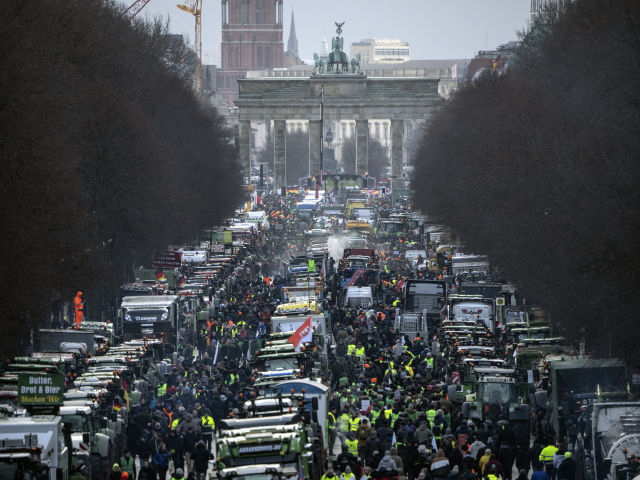 Nemecko poľnohospodári protest obmedzenia Berlín