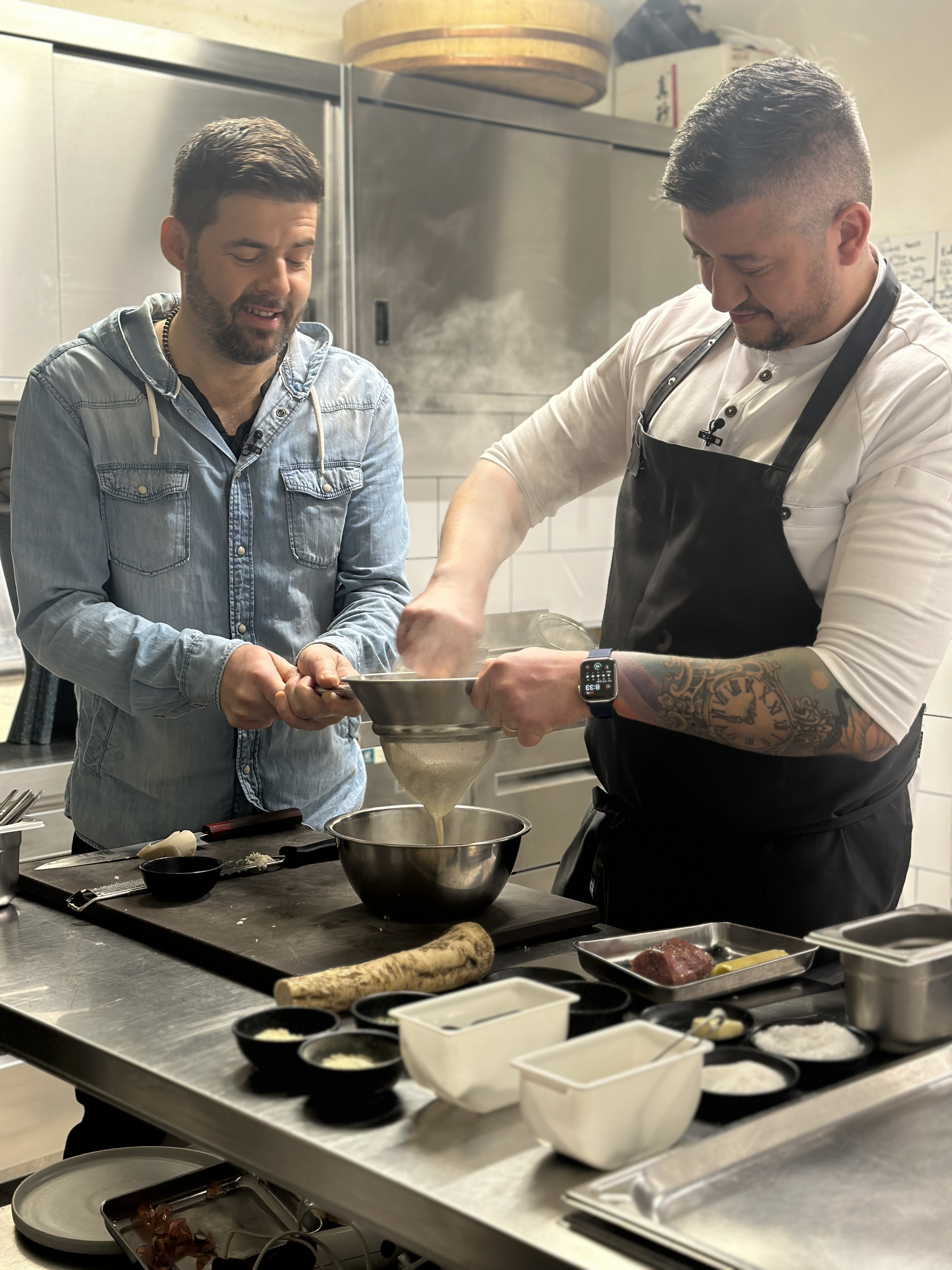Záber z novej gastronomickej relácie Veľkou lyžicou.