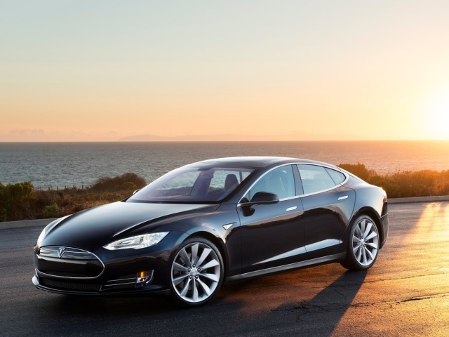 Tesla Model S  2013 