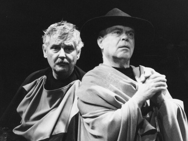 Oldo Hlaváček s Jurajom Slezáčkom v predstavení Marcus Aurelius pri Hrone, 1998