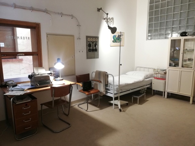 retro ambulancia, nemocnica, Bojnice