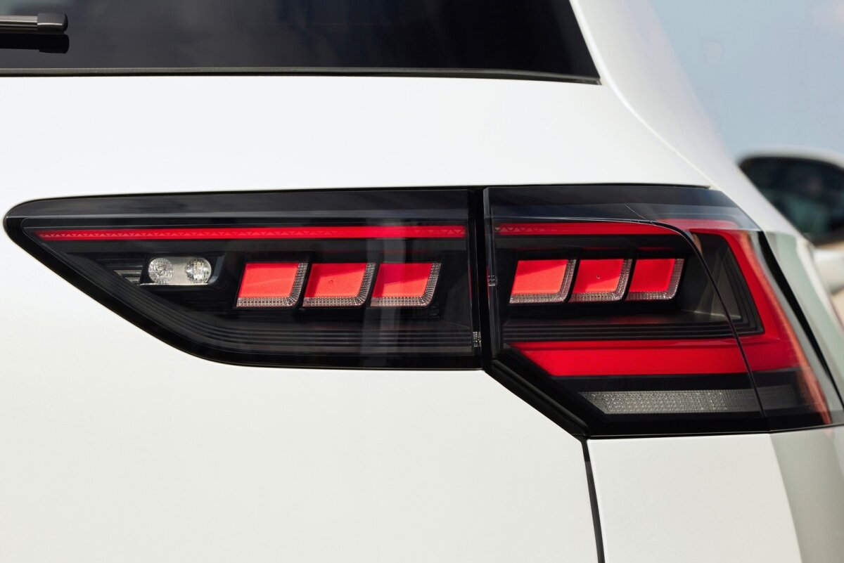 Volkswagen Golf - 2023
