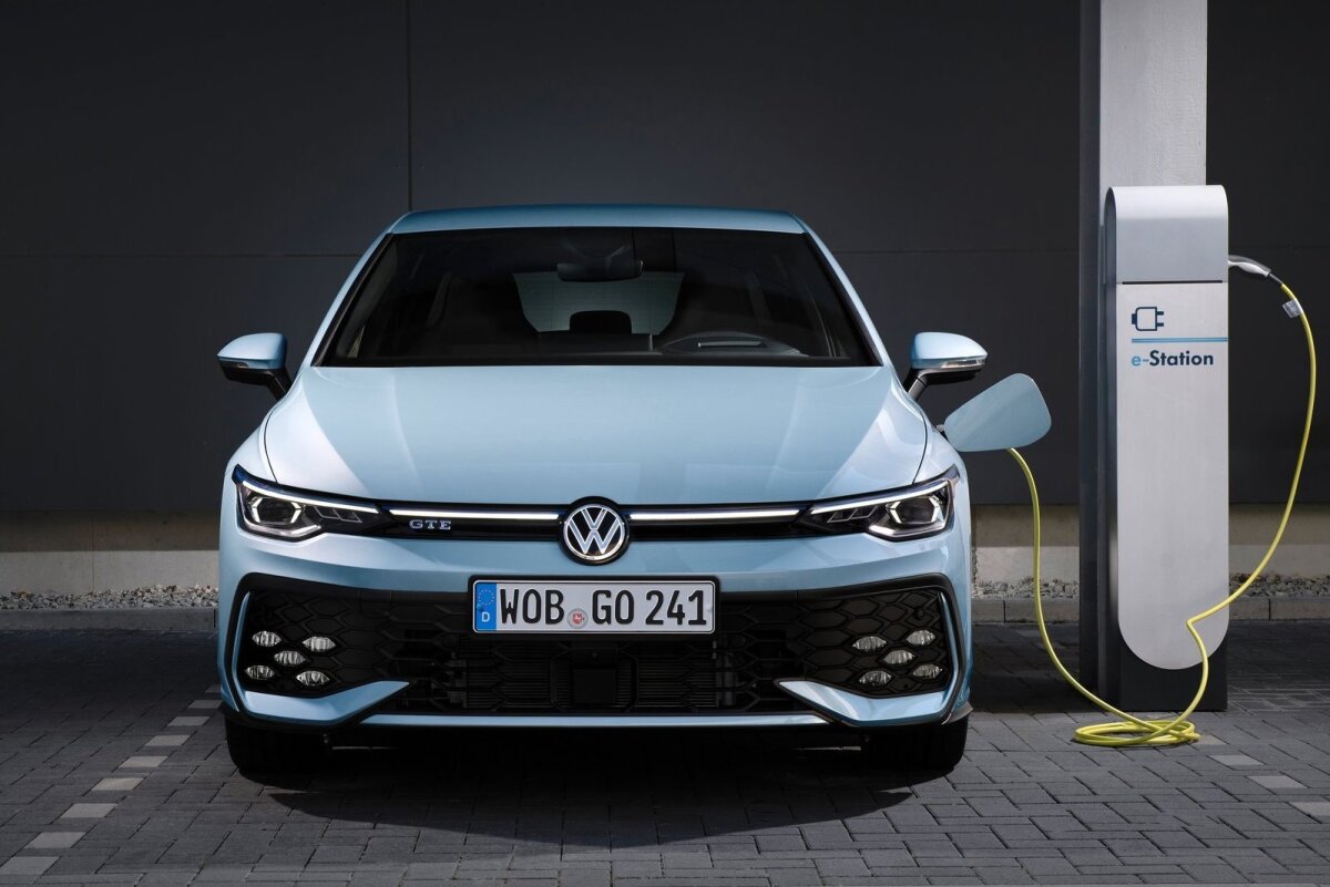 Volkswagen Golf GTE - 2023