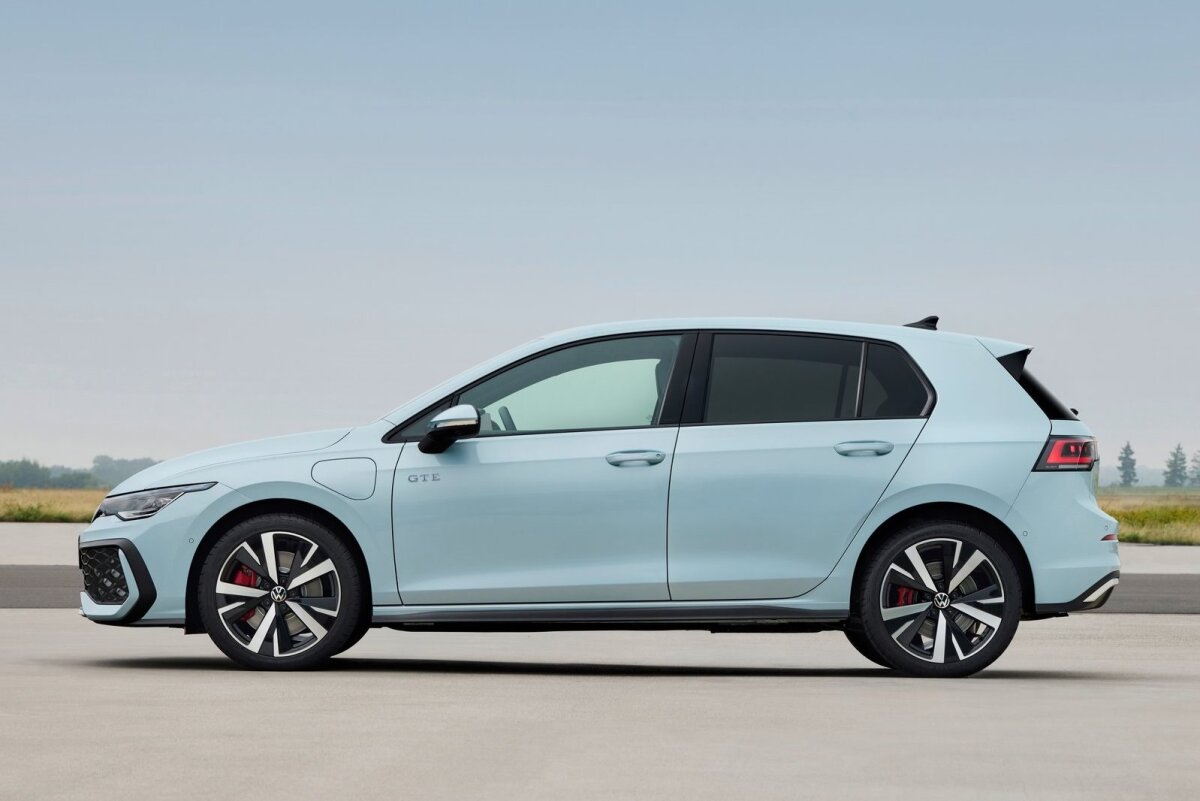 Volkswagen Golf GTE - 2023
