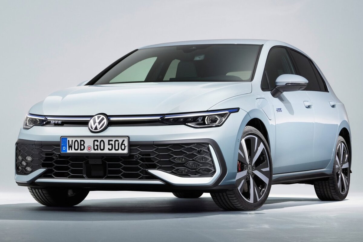Volkswagen Golf GTE - 2023