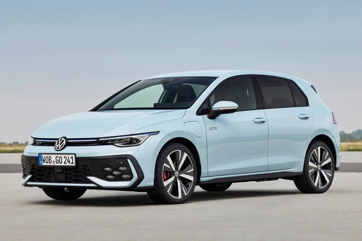 Volkswagen Golf GTE - 2023