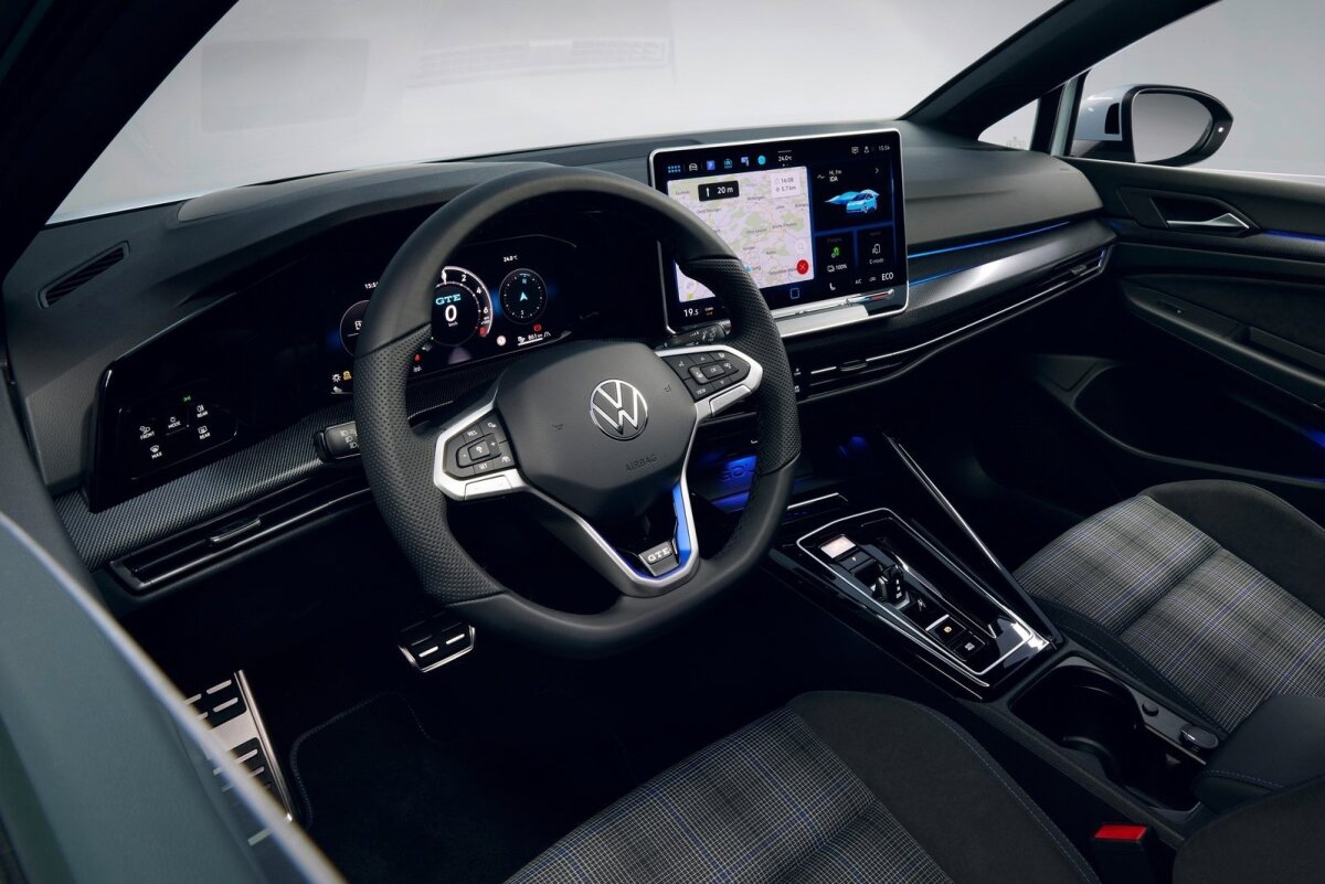 Volkswagen Golf GTE - 2023