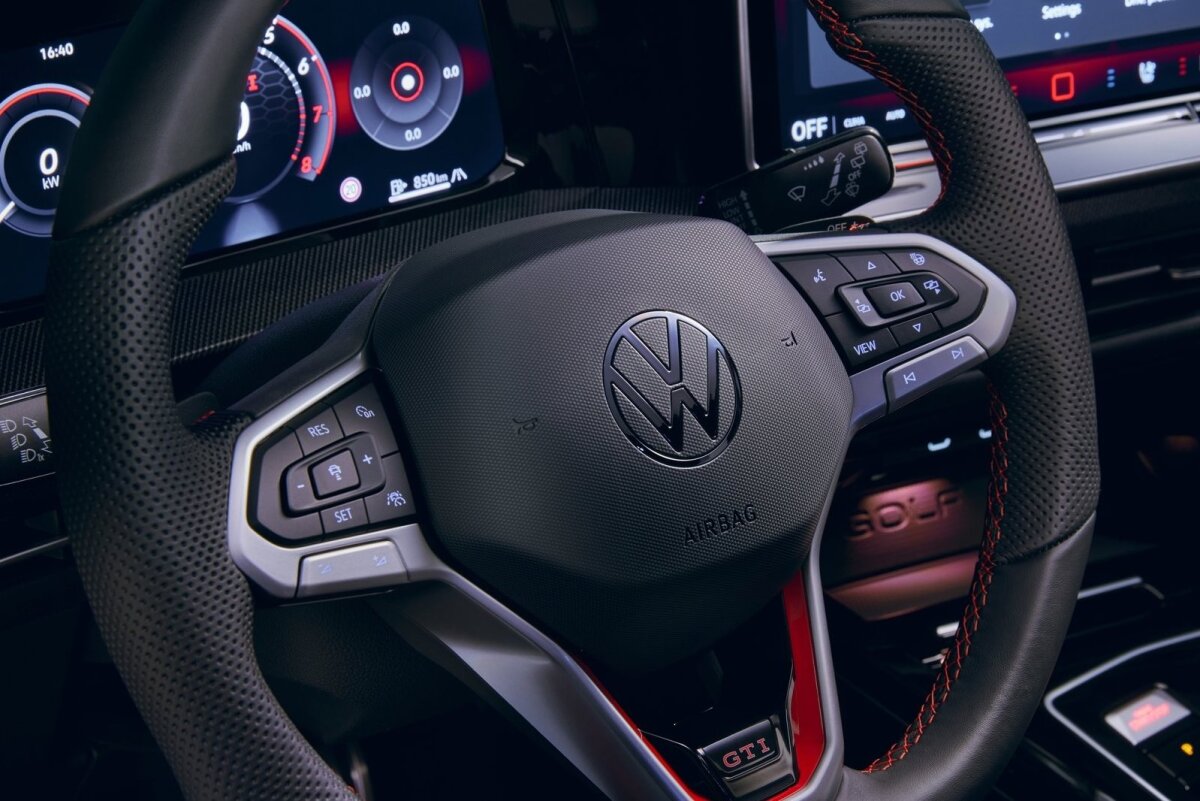 Volkswagen Golf GTI - 2023