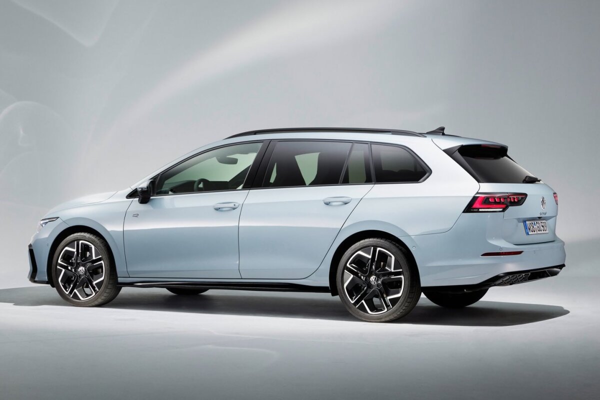 Volkswagen Golf Variant - 2023