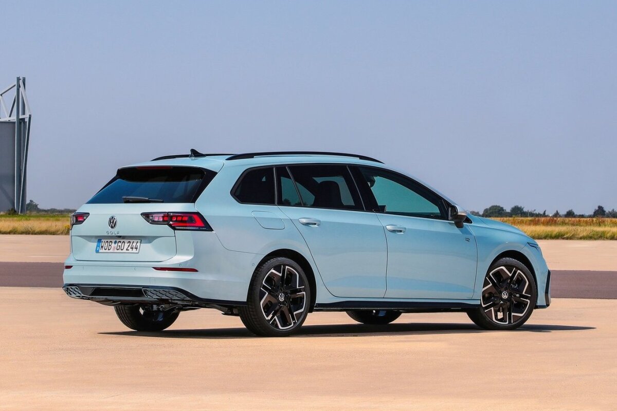 Volkswagen Golf Variant - 2023
