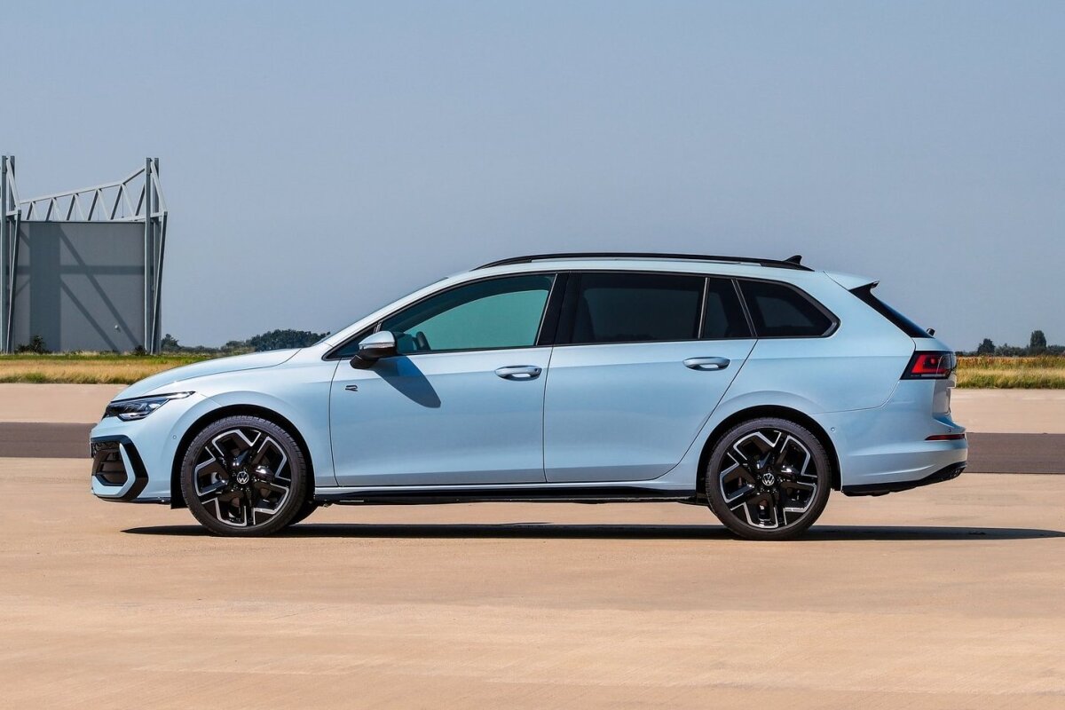 Volkswagen Golf Variant - 2023