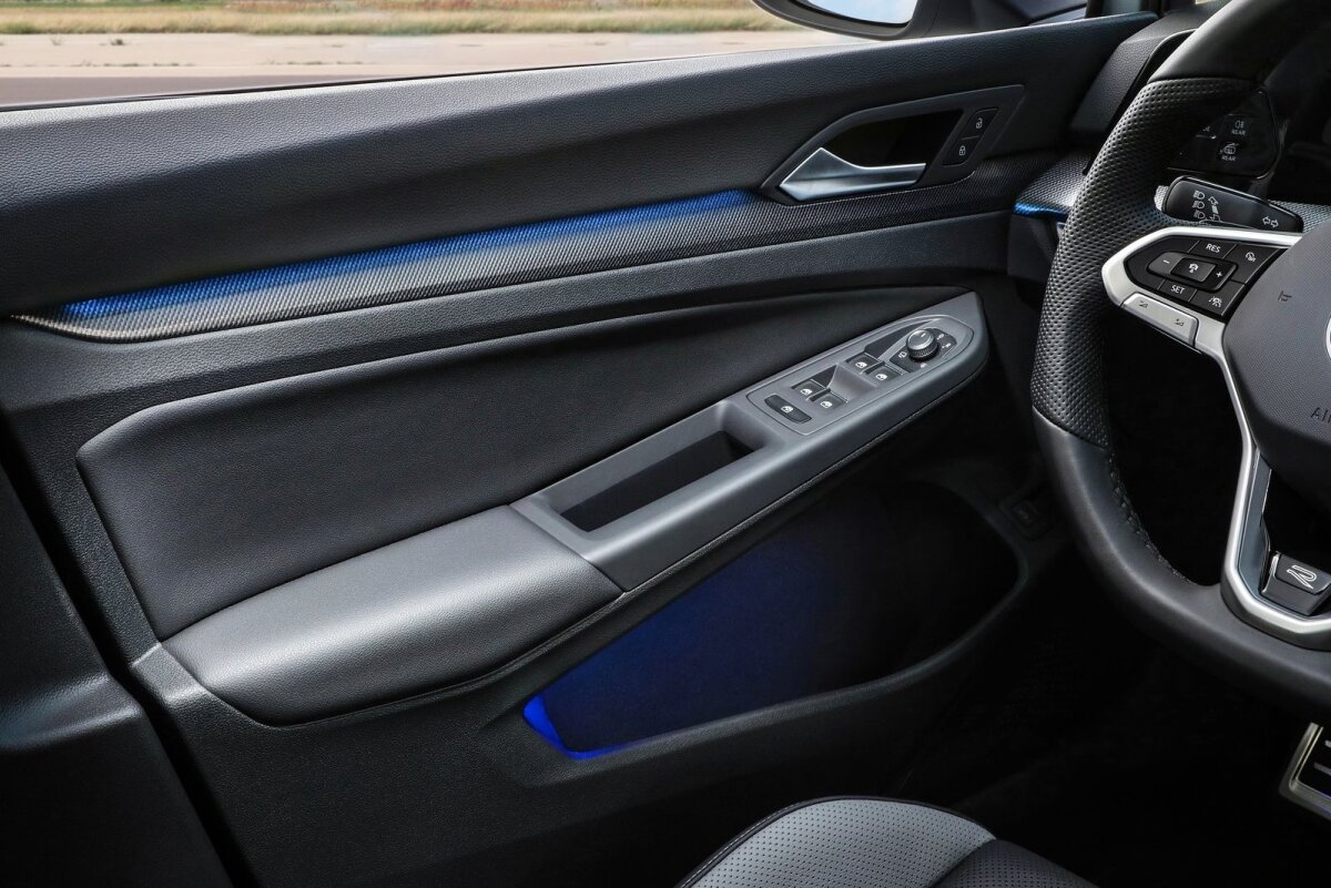 Volkswagen Golf Variant - 2023