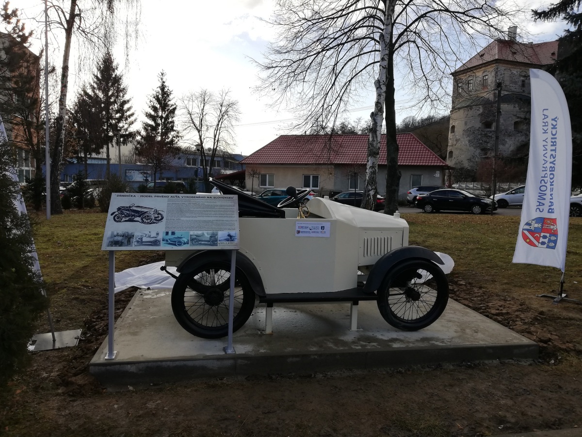 Drndička, model
