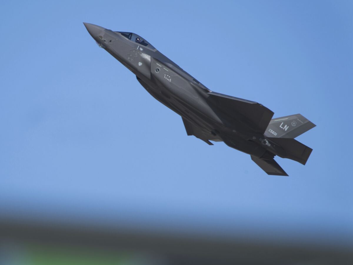 F-35 LIGHTING 