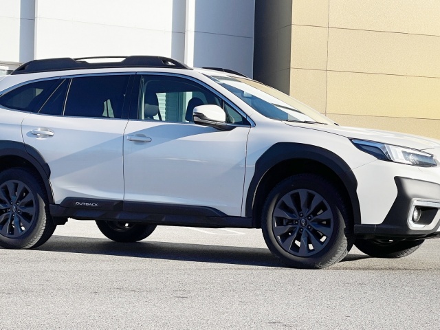 Subaru Outback 2.5i CVT (2024)