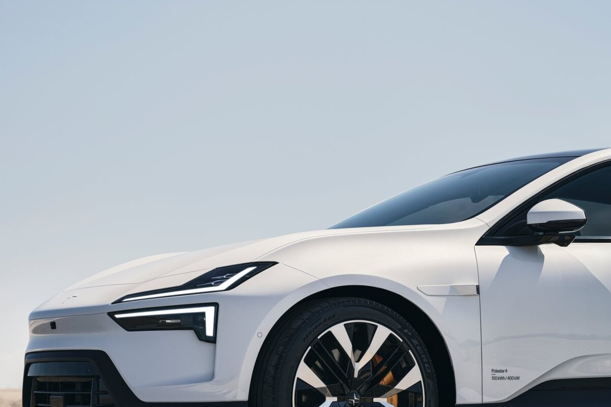 Polestar 4 - 2024