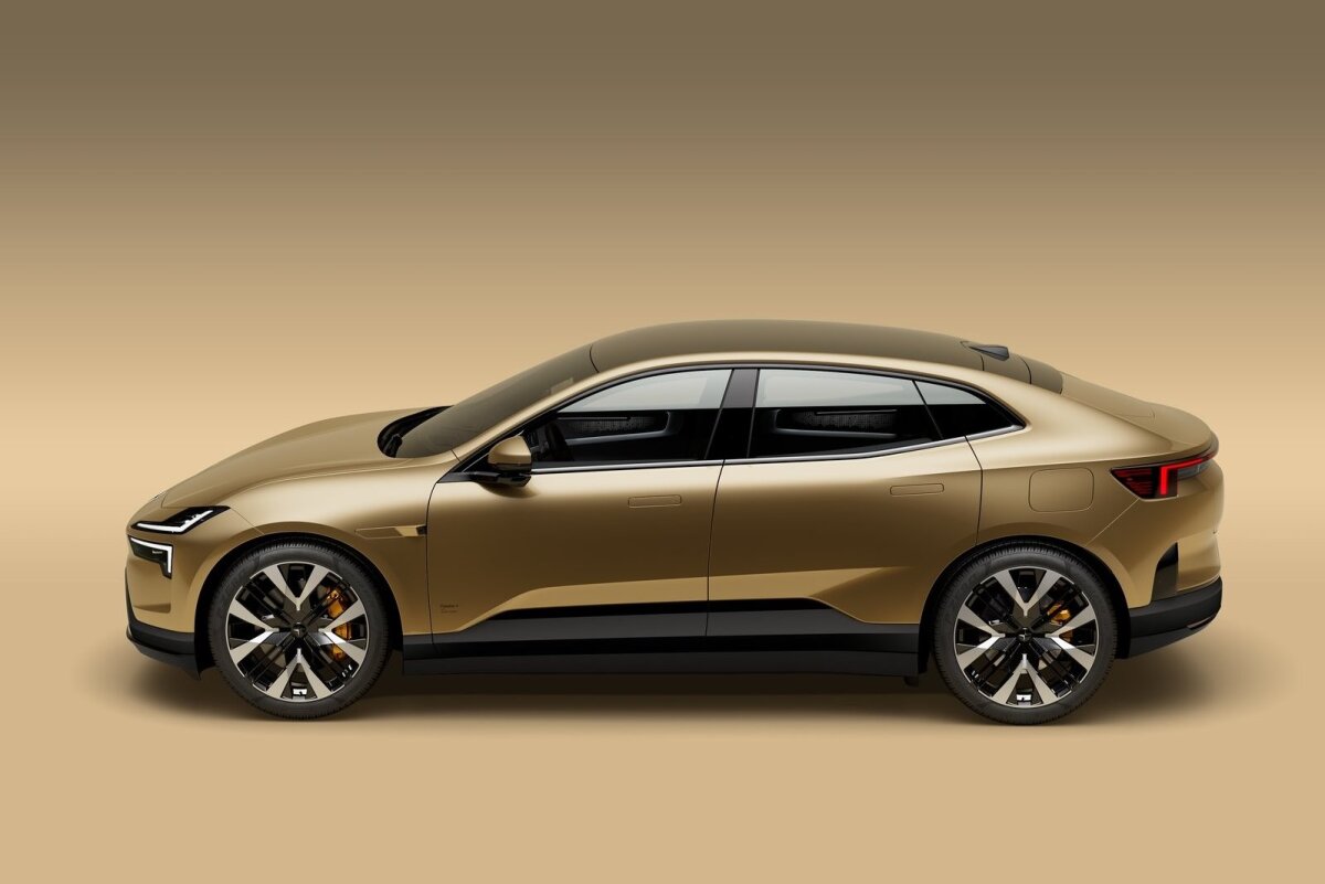 Polestar 4 - 2024
