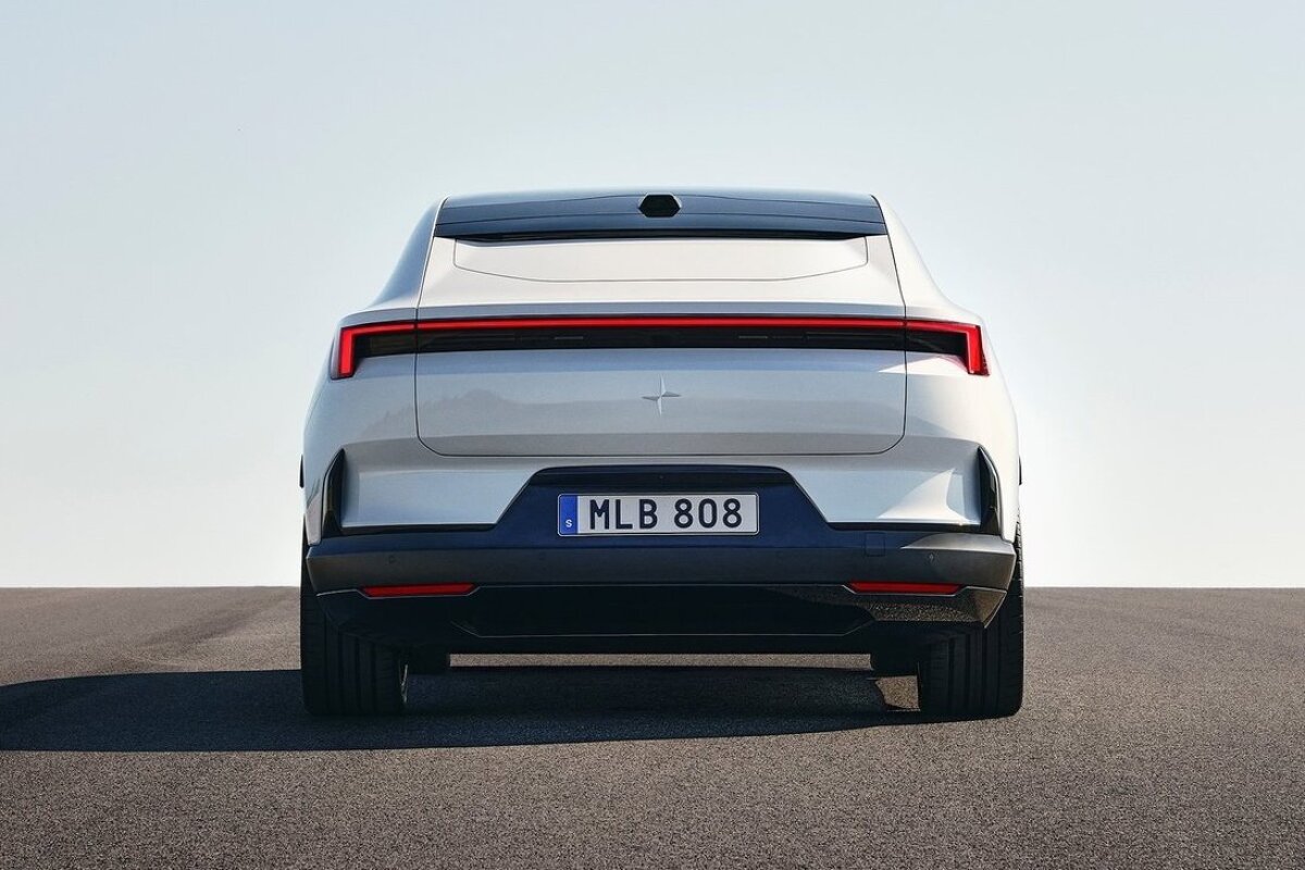 Polestar 4 - 2024