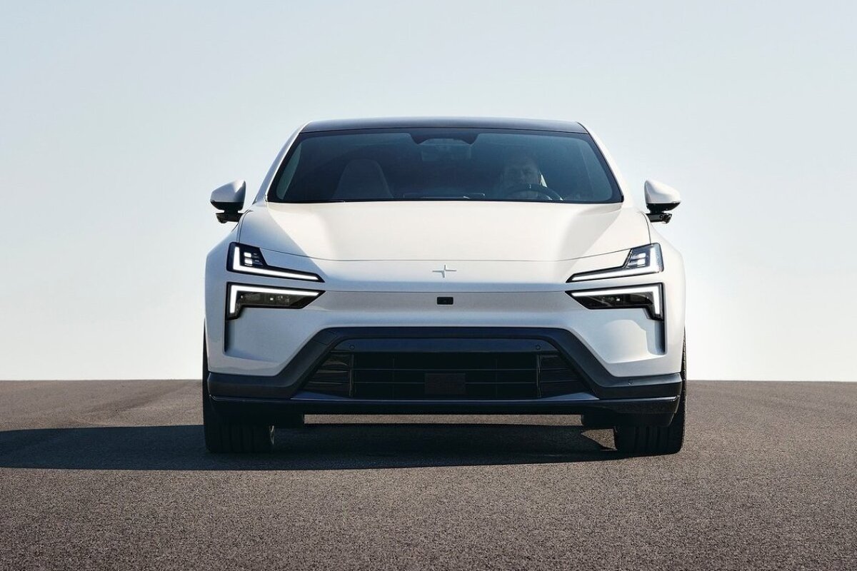 Polestar 4 - 2024