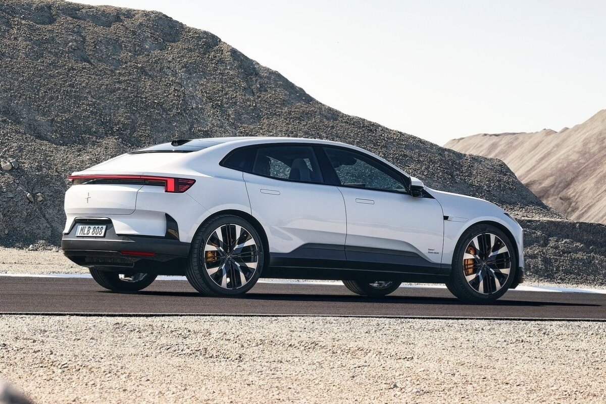Polestar 4 - 2024