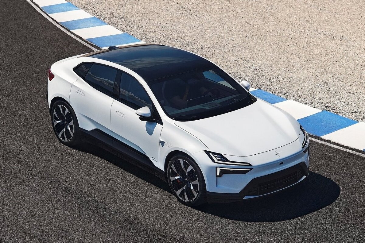 Polestar 4 - 2024