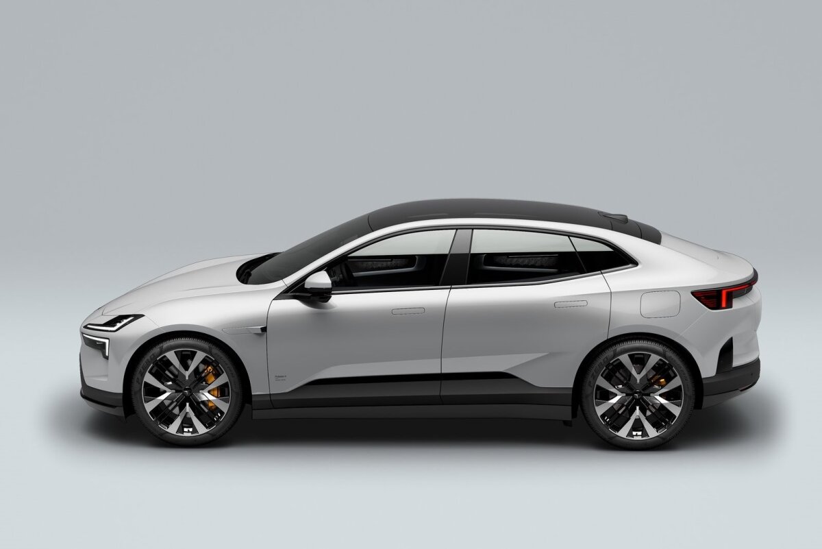 Polestar 4 - 2024