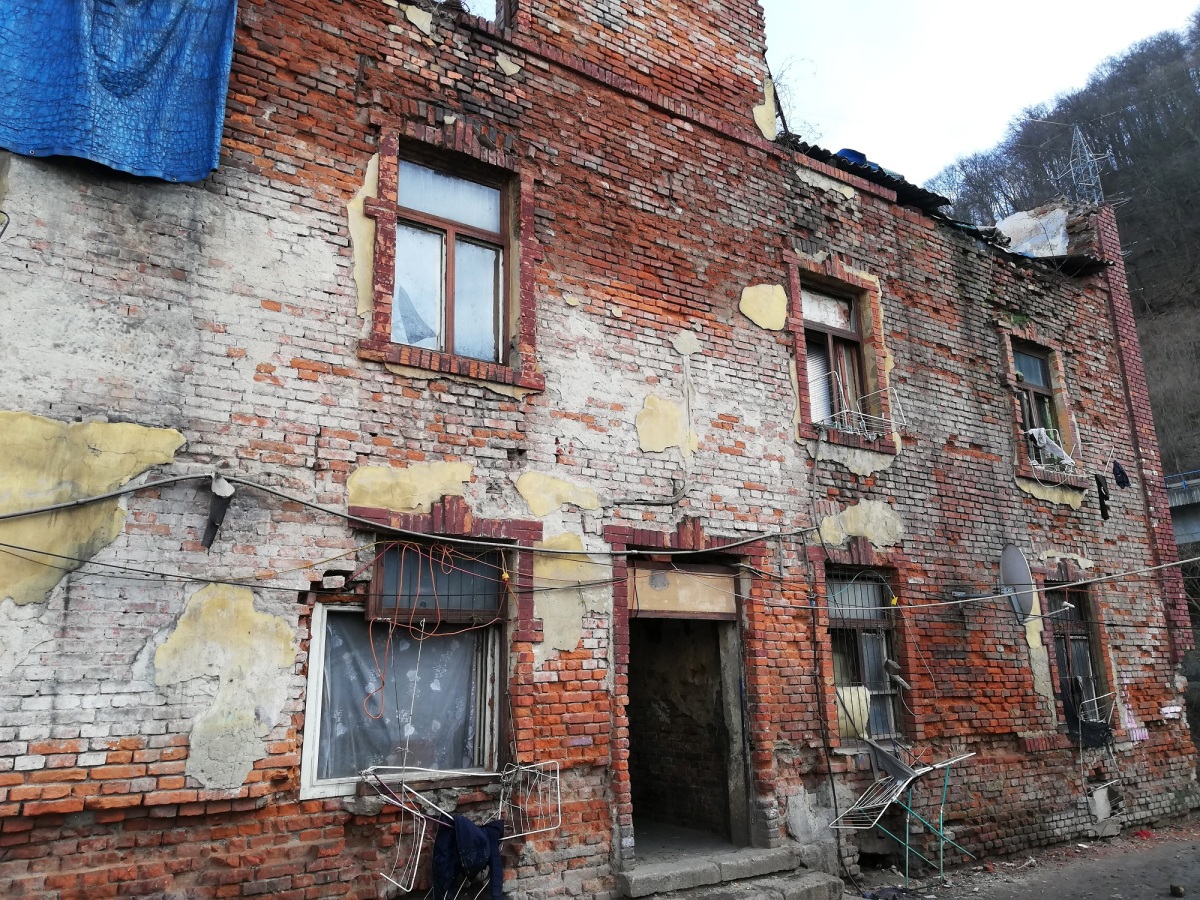 vyhorená časť, bytovka, Zvolen, Balkán
