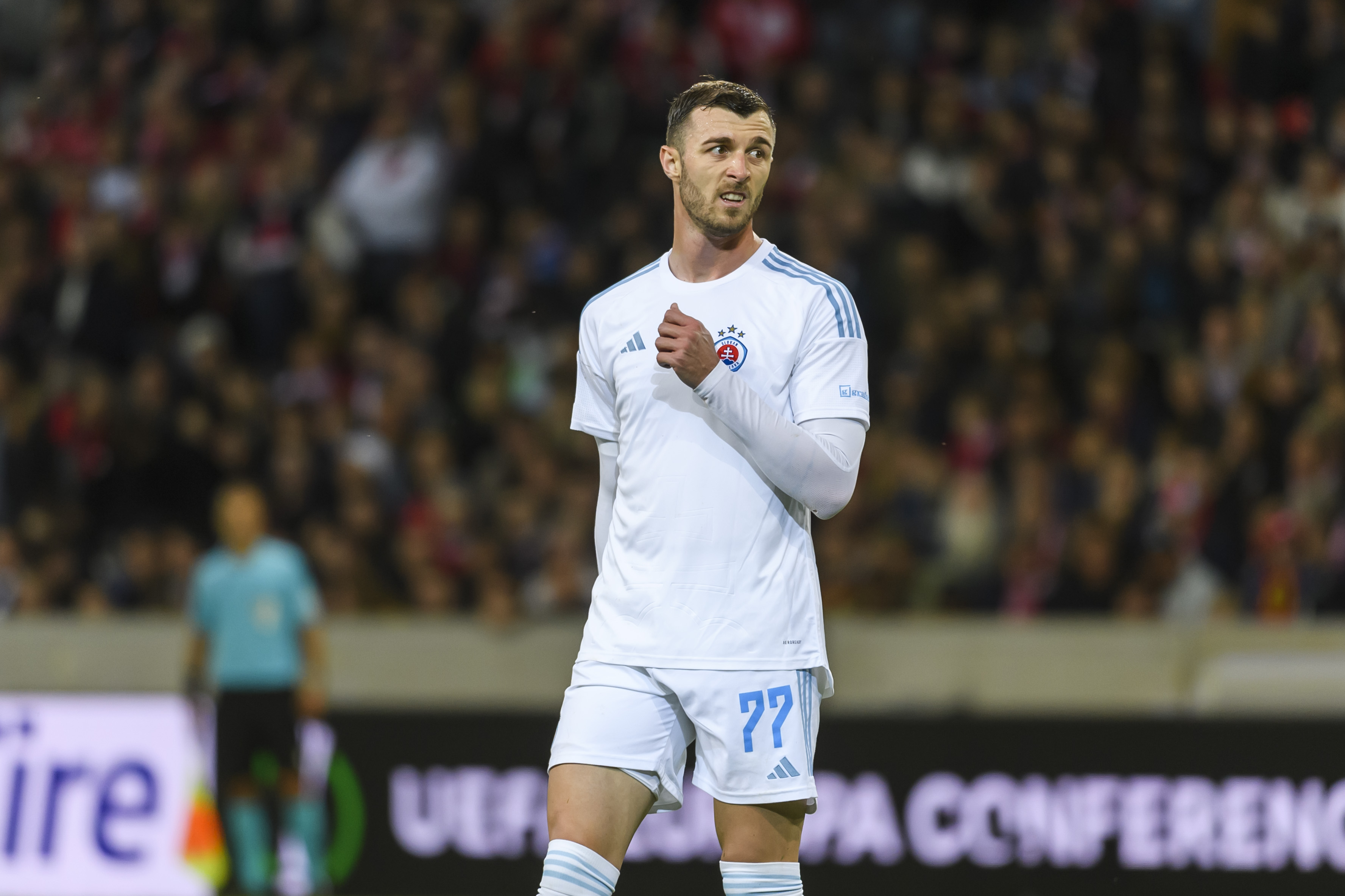 Aleksandar Čavrič počas zápasu EEKL v Lille.
