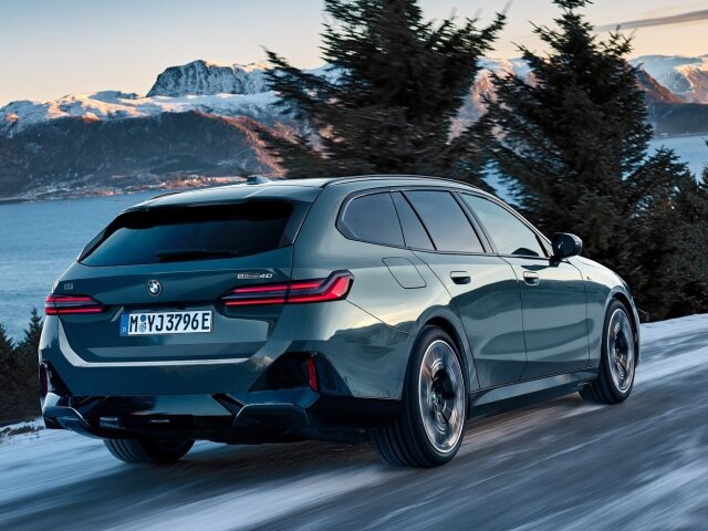 BMW i5 Touring - 2025