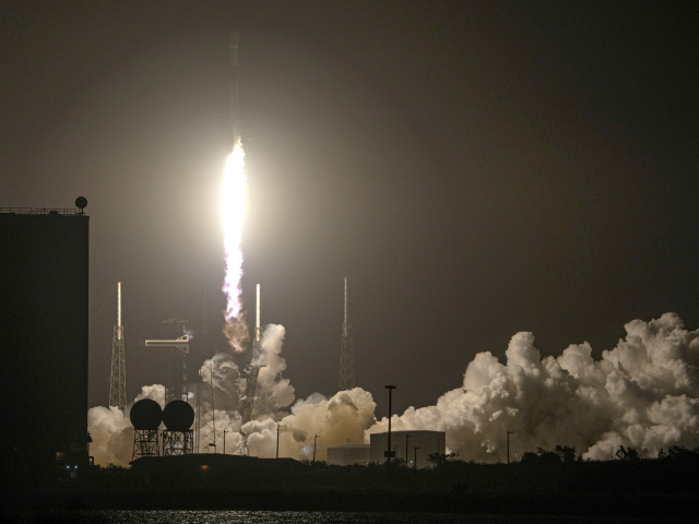 USA Florida NASA raketa SpaceX Falcon 9 satelit PACE štart