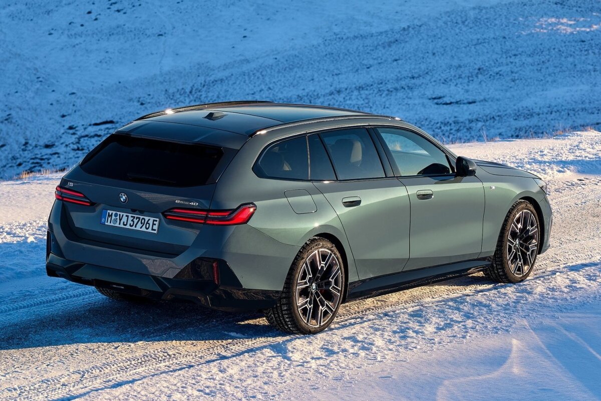 BMW i5 Touring - 2025