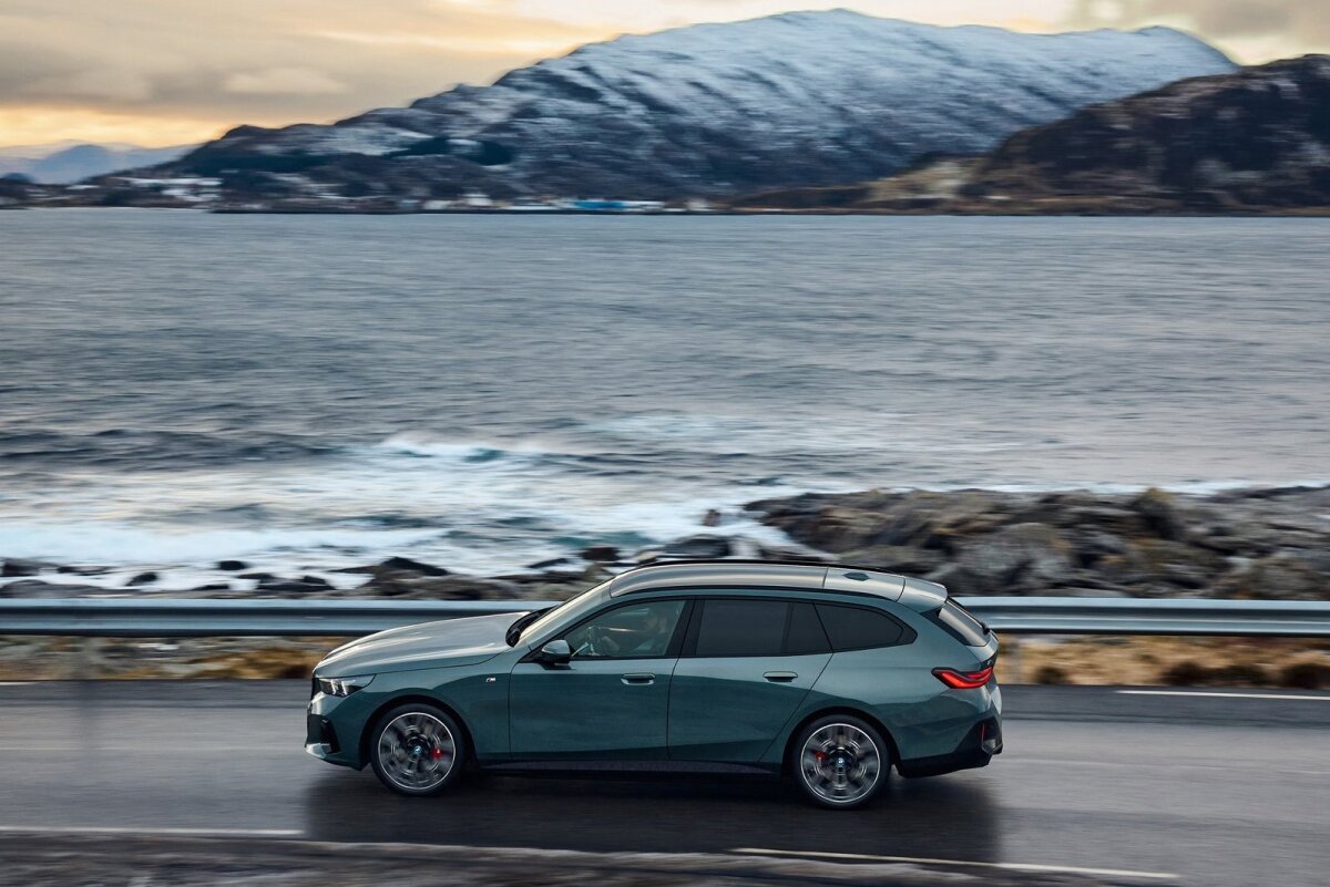 BMW i5 Touring - 2025