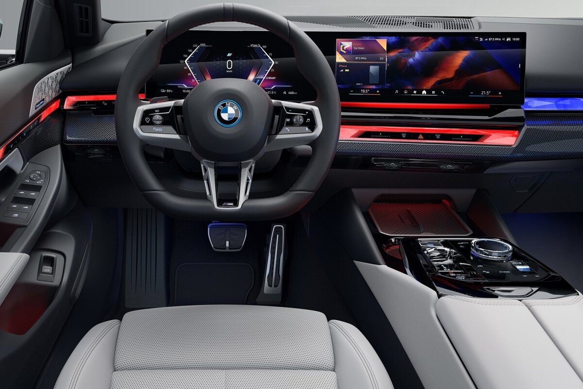 BMW i5 Touring - 2025