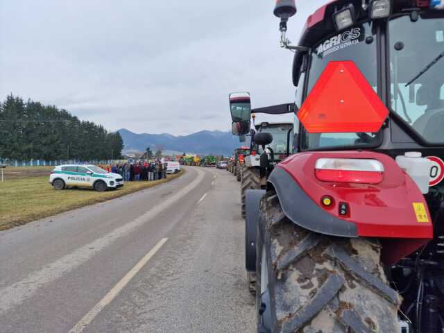 traktor protest poľnohospodári