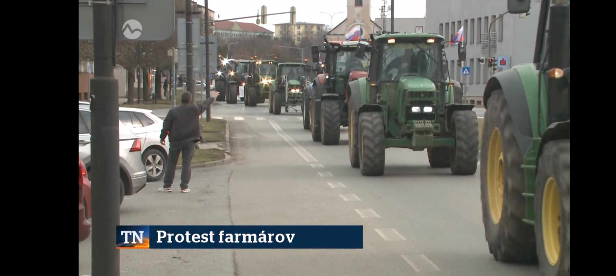 Štvrtkové Televízne noviny Markízy priniesli nový škandál. Do reportáže sa dostalo hajlovanie.