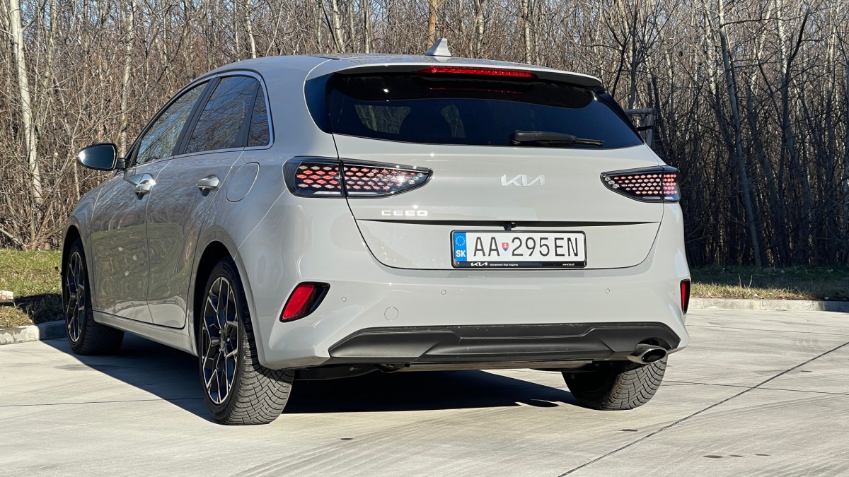 Kia Ceed 1,5 T-GDi  (2024)