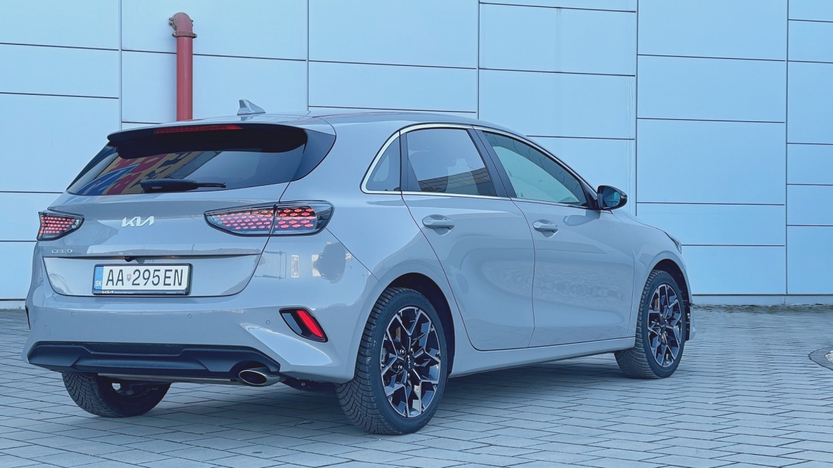 Kia Ceed 1,5 T-GDi  (2024)