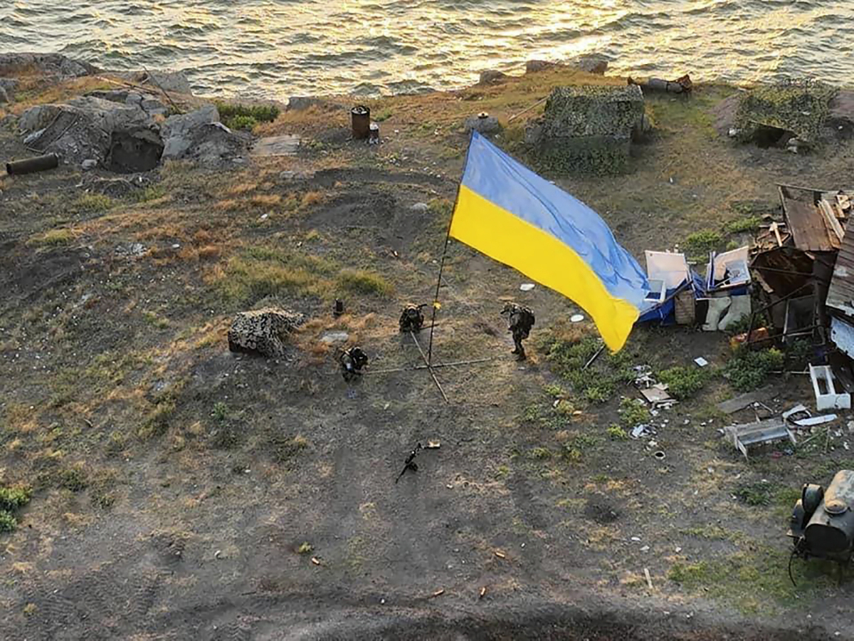 Russia Ukraine War hadí ostrov dobytie