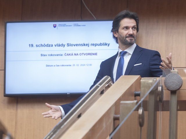 SR Bratislava politika vláda 19. schôdza BAX