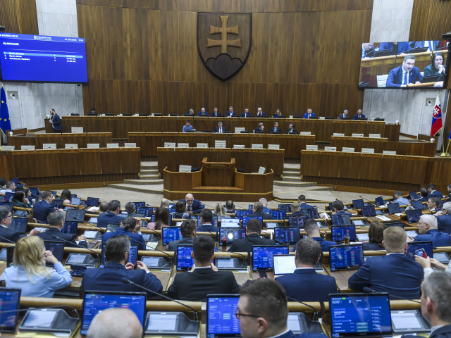 SR Bratislava NRSR parlament 9. schôdza BAX