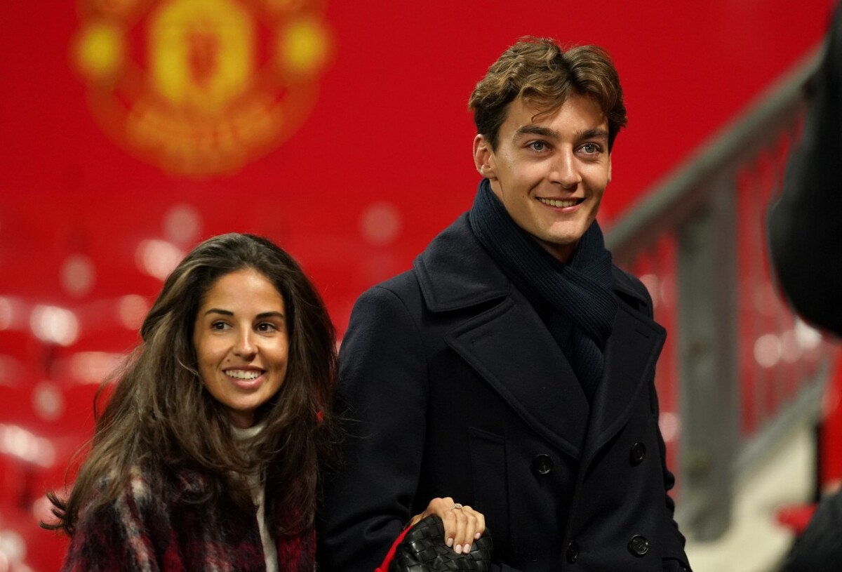 George Russell (Mercedes) - Carmen Monterová Mundtová