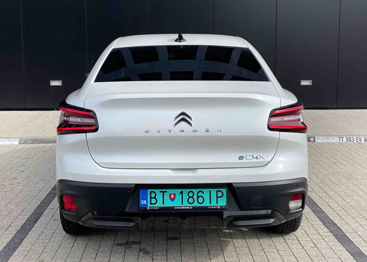 Citroen e-C4X - test spotreby zimy 2024