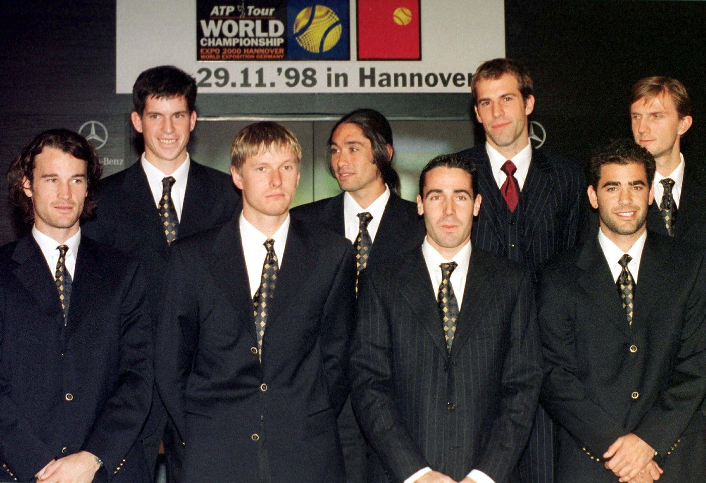 Karol Kučera (vpravo hore) na spoločnej fotografii pred začiatkom Turnaja majstrov 1998.