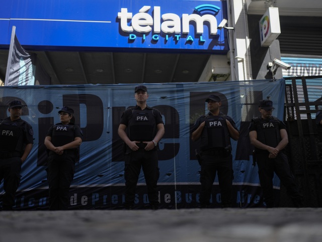 Télam