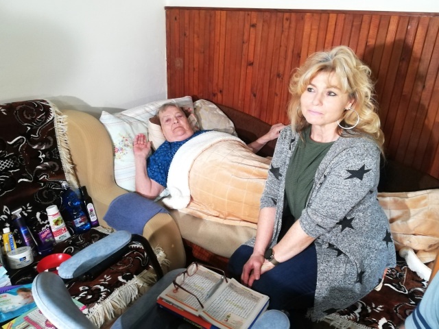 Elena Foťková, seniorka, Edita Lauková, opatrovateľka